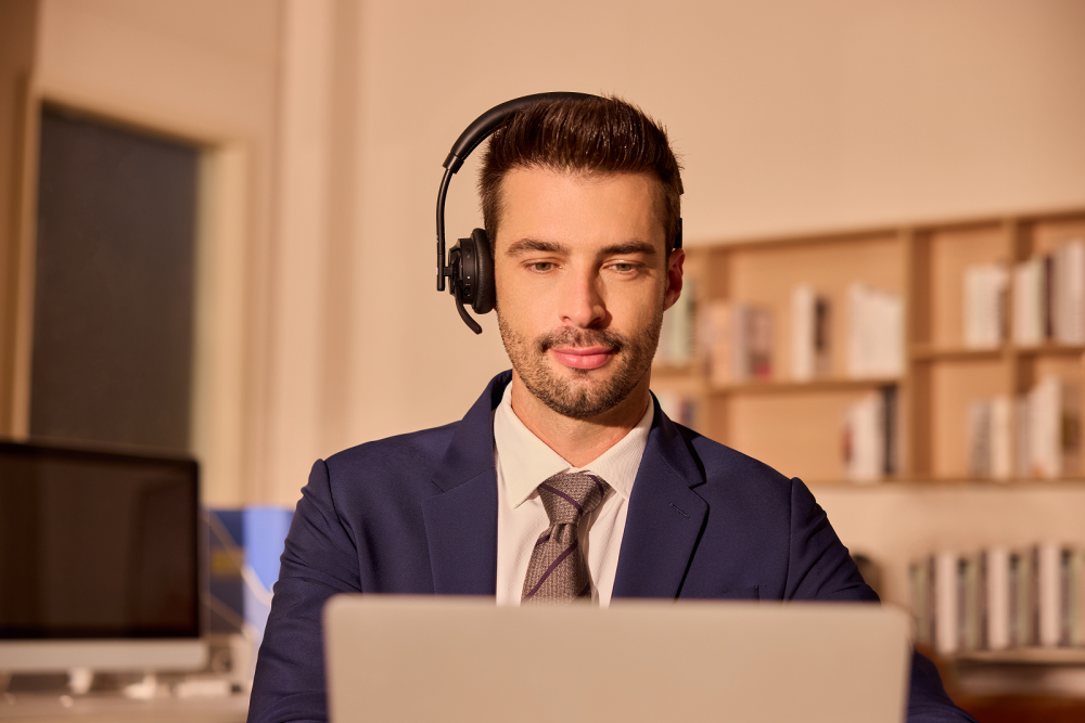 VT W310U DECT Wireless Headset - Image 2